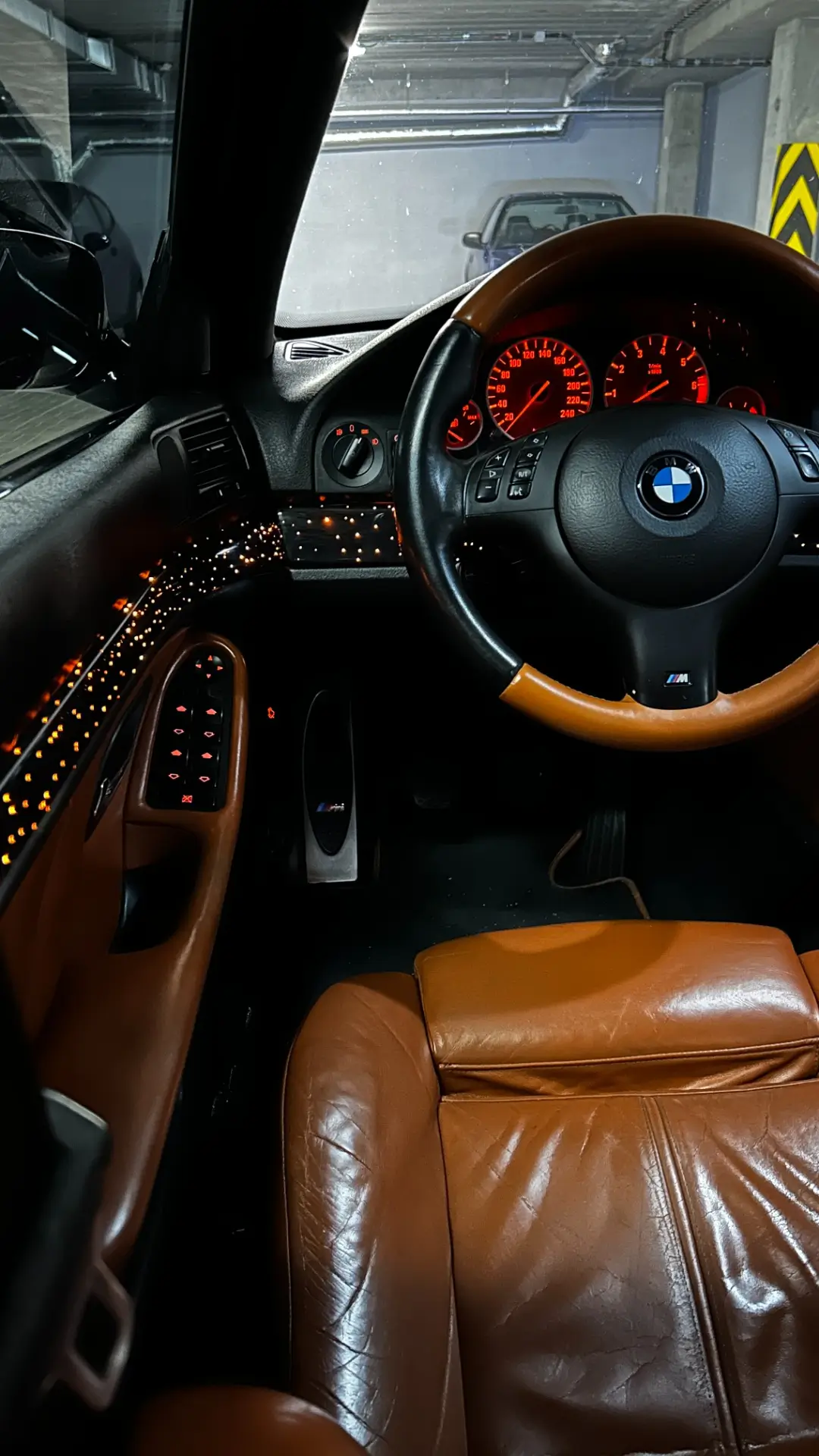 BMW E39 - jednobarevné nebe do dekoru – foto 4