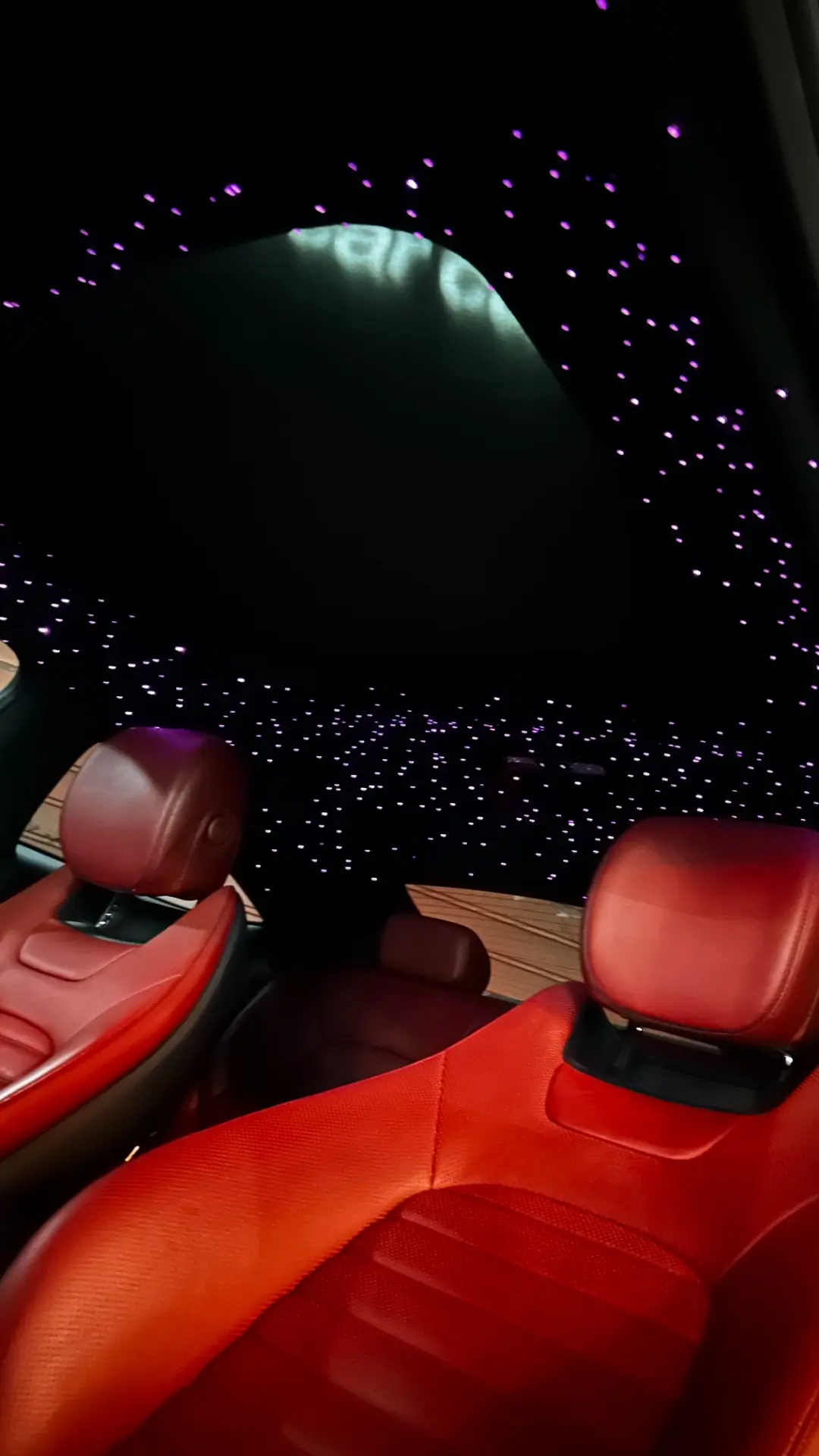 Mercedes C43 AMG - programovatelné nebe okolo okna – foto 2